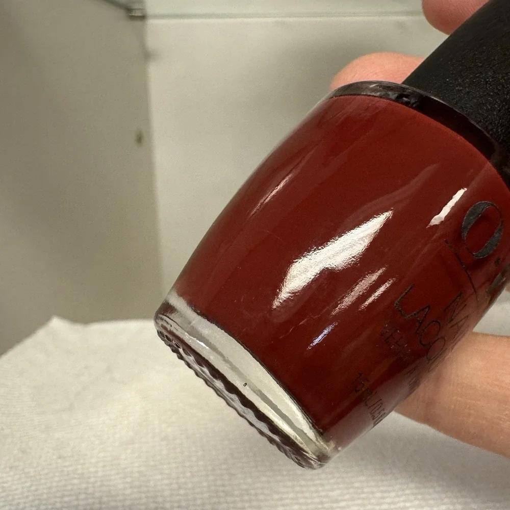 OPI Nail Polish 0.5 fl oz - NLP40 Como se Llama? New Without Box